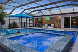 Luxury by the Links