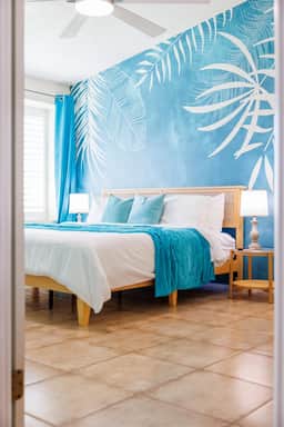 Painted Palms - Image 5