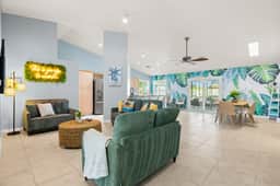 Painted Palms - Image 3